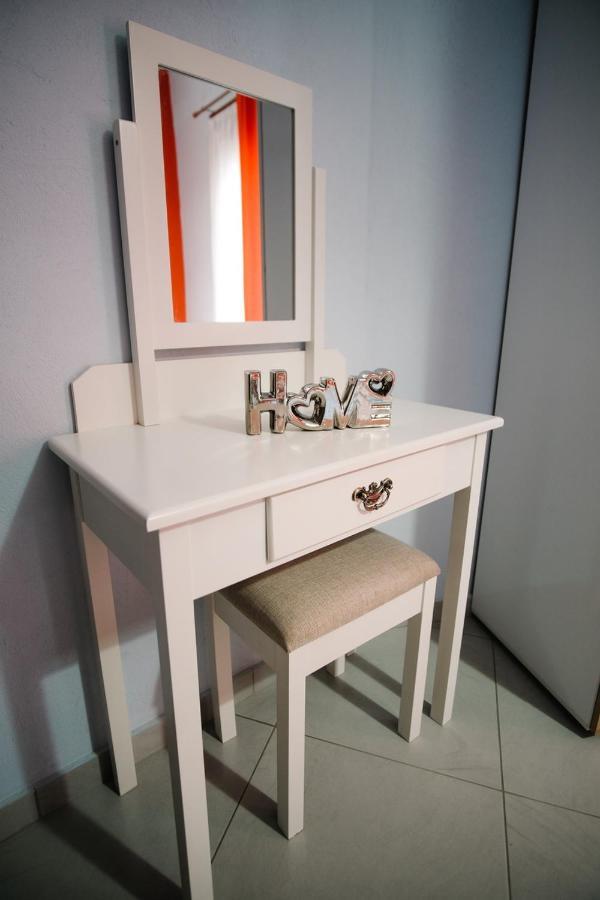 Violet City Center Apartments كافالا المظهر الخارجي الصورة
